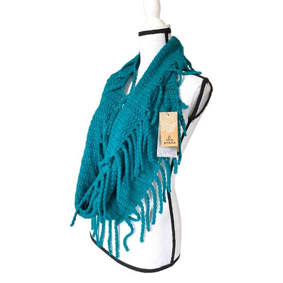NWT PrAna Jane Fringe Trim Infinity Scarf Teal Blue Chinky Knit Neck Warmer - Picture 4 of 12